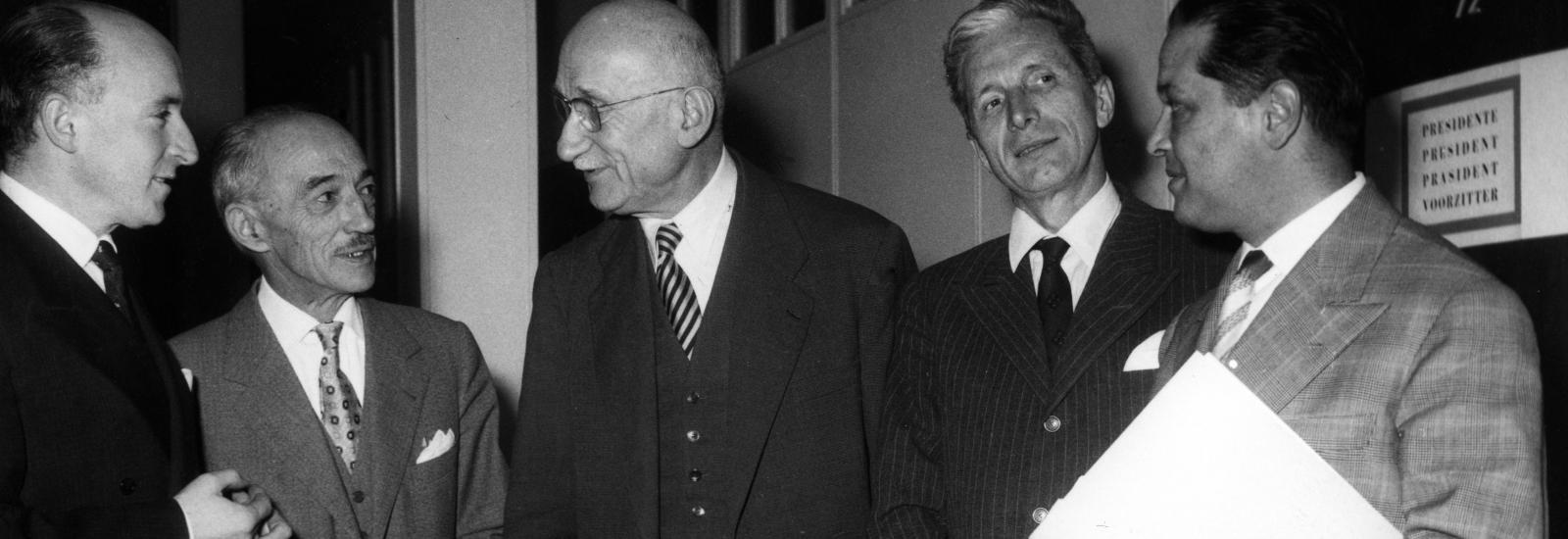 © Communauté européenne - Jean Monnet et Robert Schuman, deux des pères fondateurs de l’Europe. © Communauté européenne - Jean Monnet et Robert Schuman, deux des pères fondateurs de l’Europe.